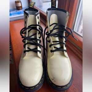 Dr. Martens, 1460 Smooth Leather Lace Up Boots in Cream